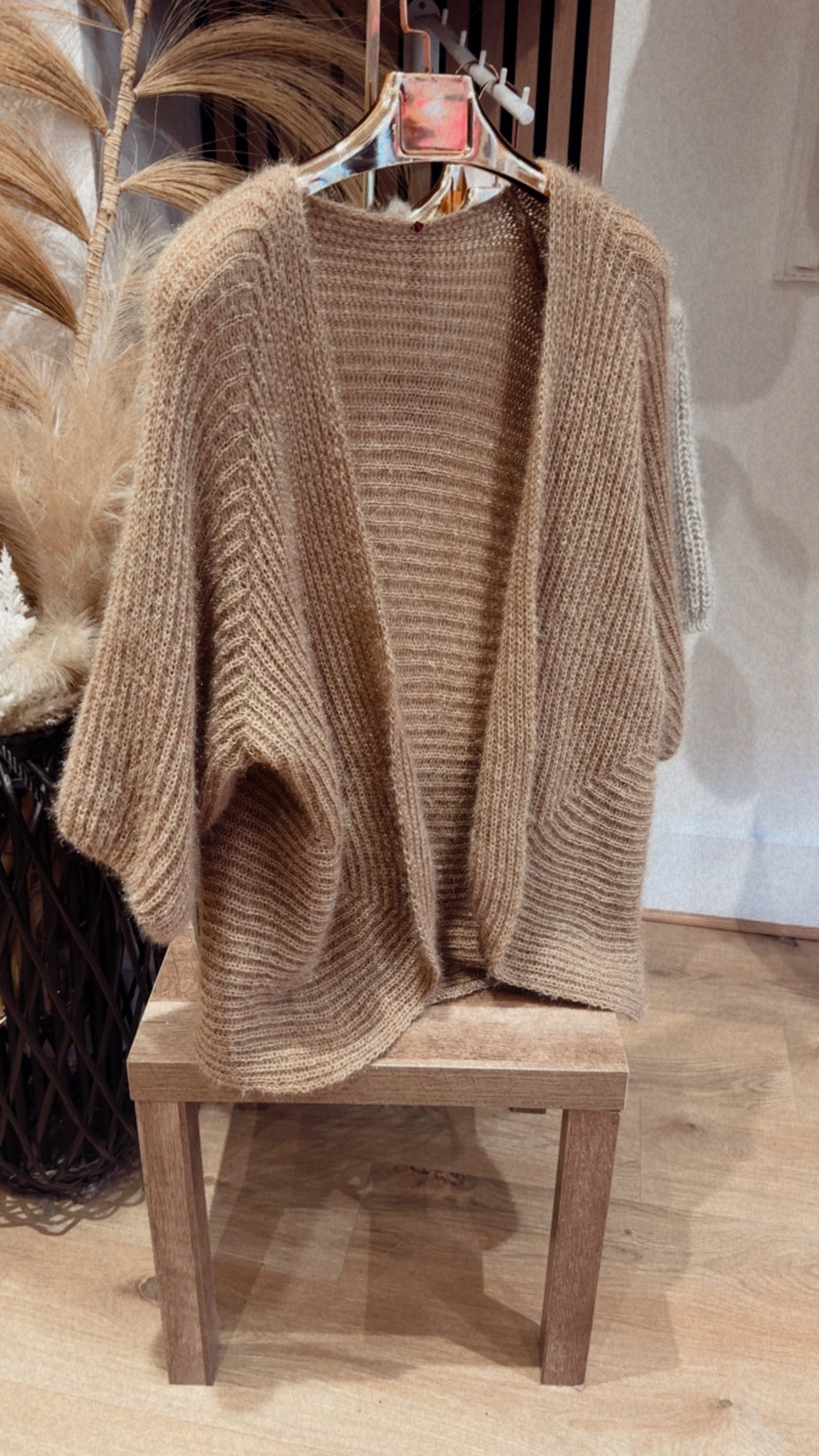 TAN SOFT SHORT SLEEVE CARDI