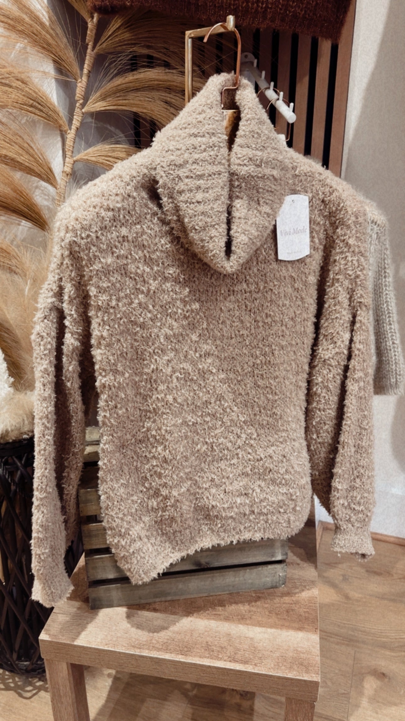 POPCORN TURTLE NECK SWEATER