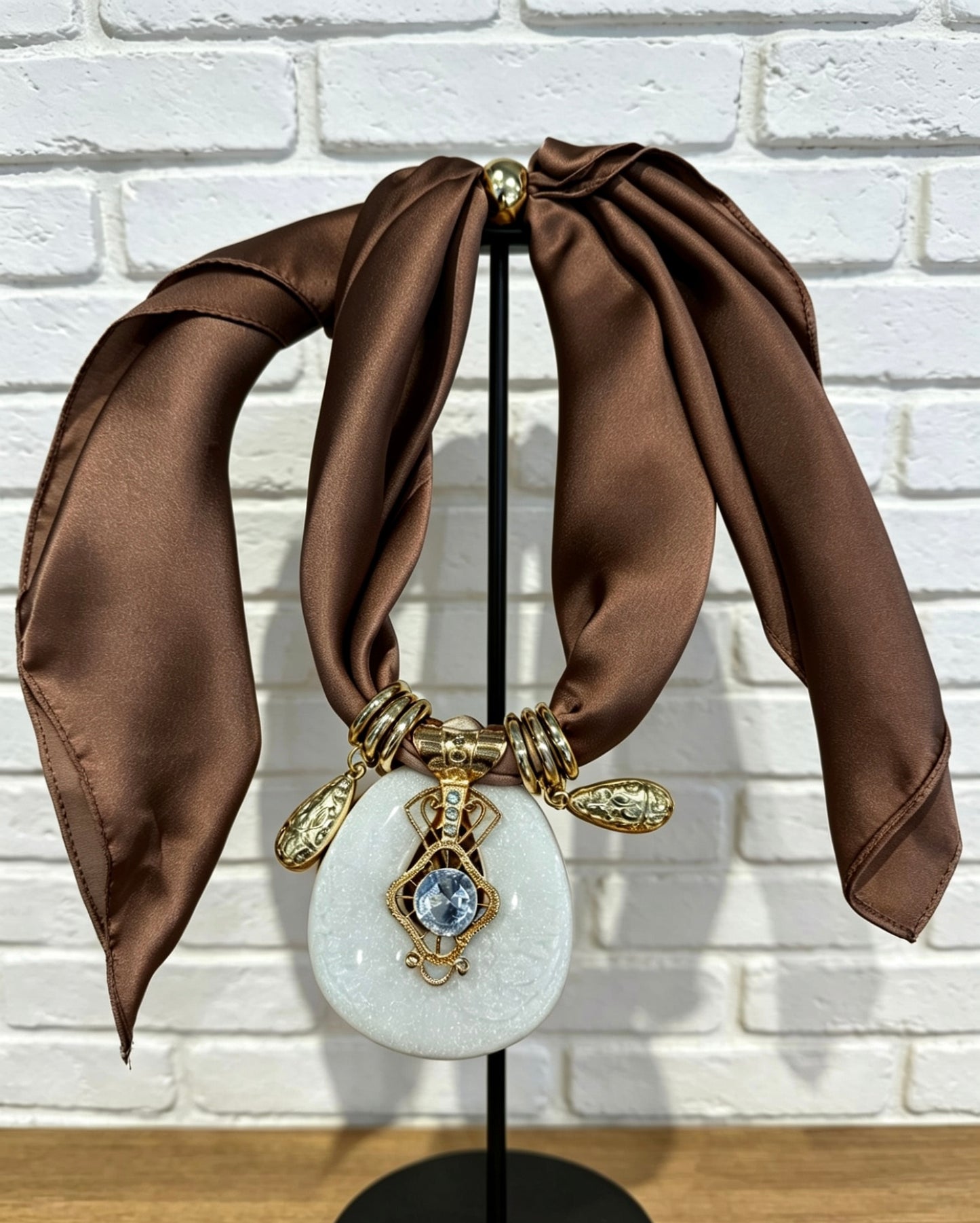 SCARF NECKLACE - CHOCOLATE