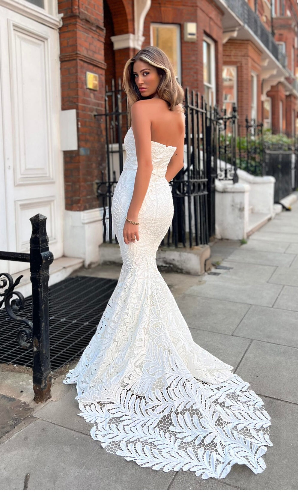 SOFIA GOWN JX6068 BY NICOLETTA