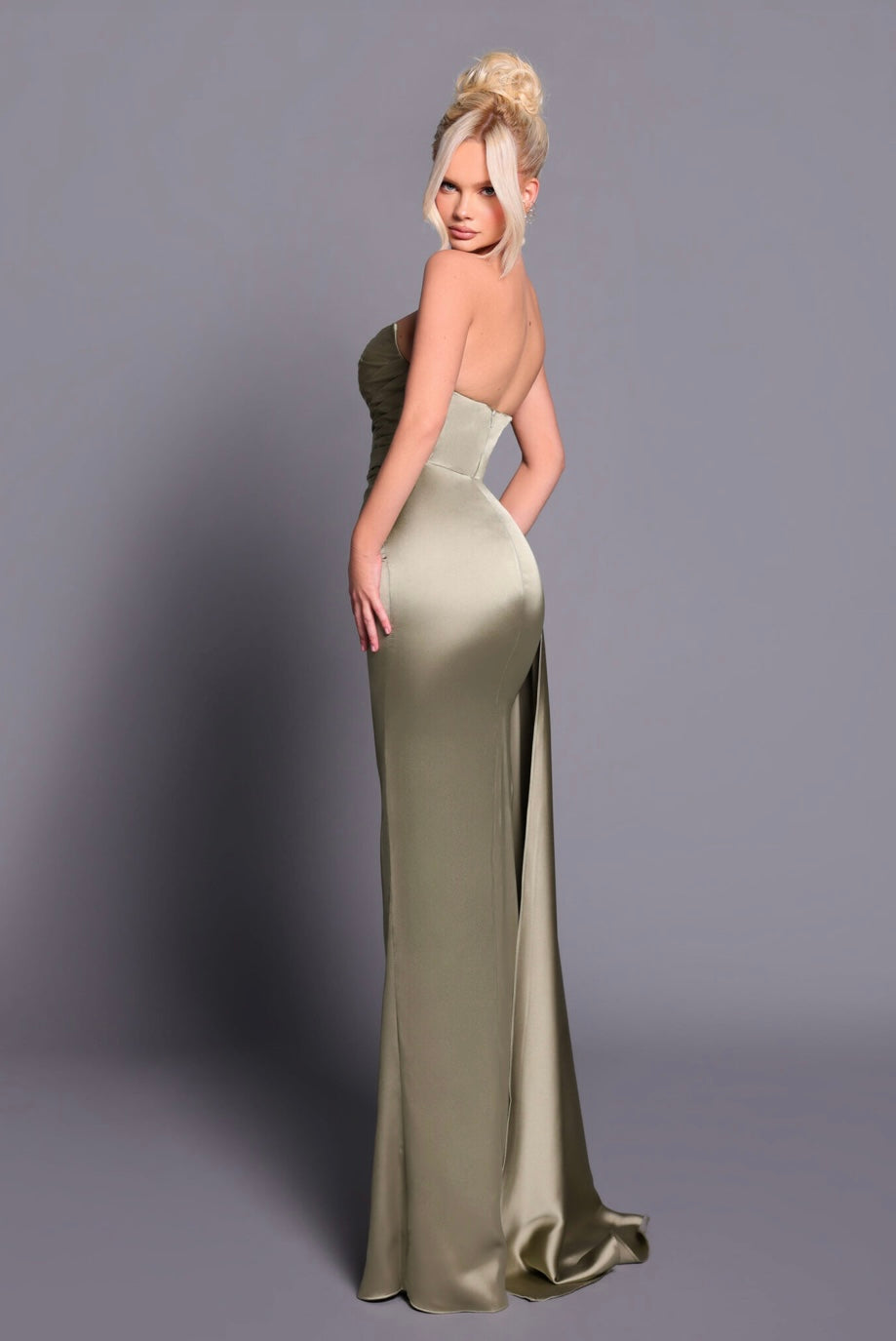 BELLA GOWN NBM2001 BY NICOLETTA