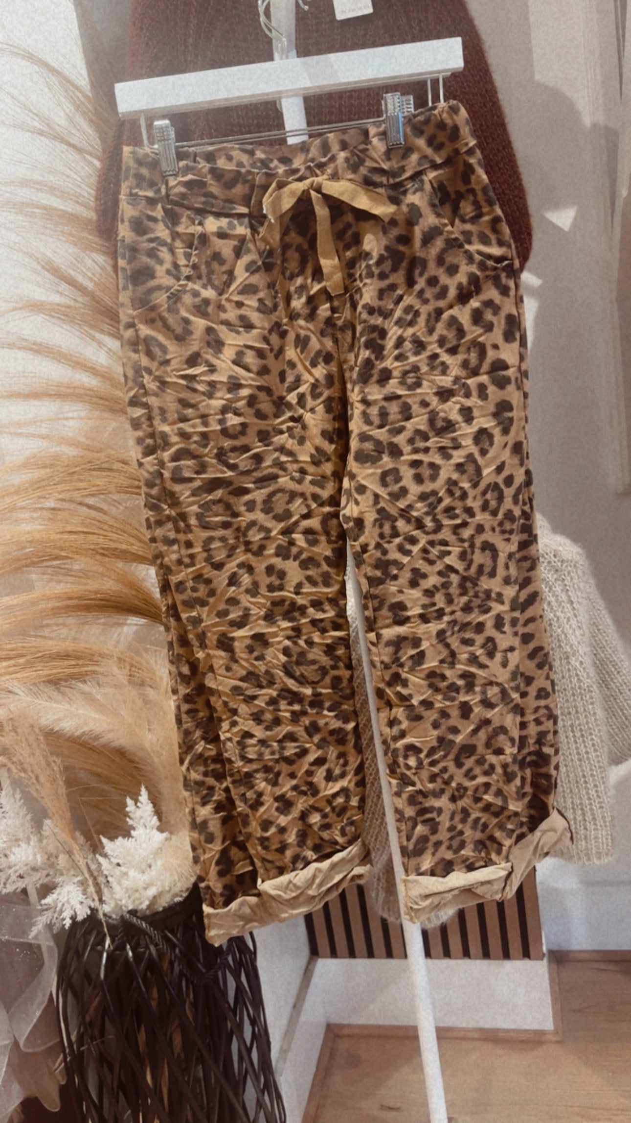 LEOPARD MAGIC PANTS