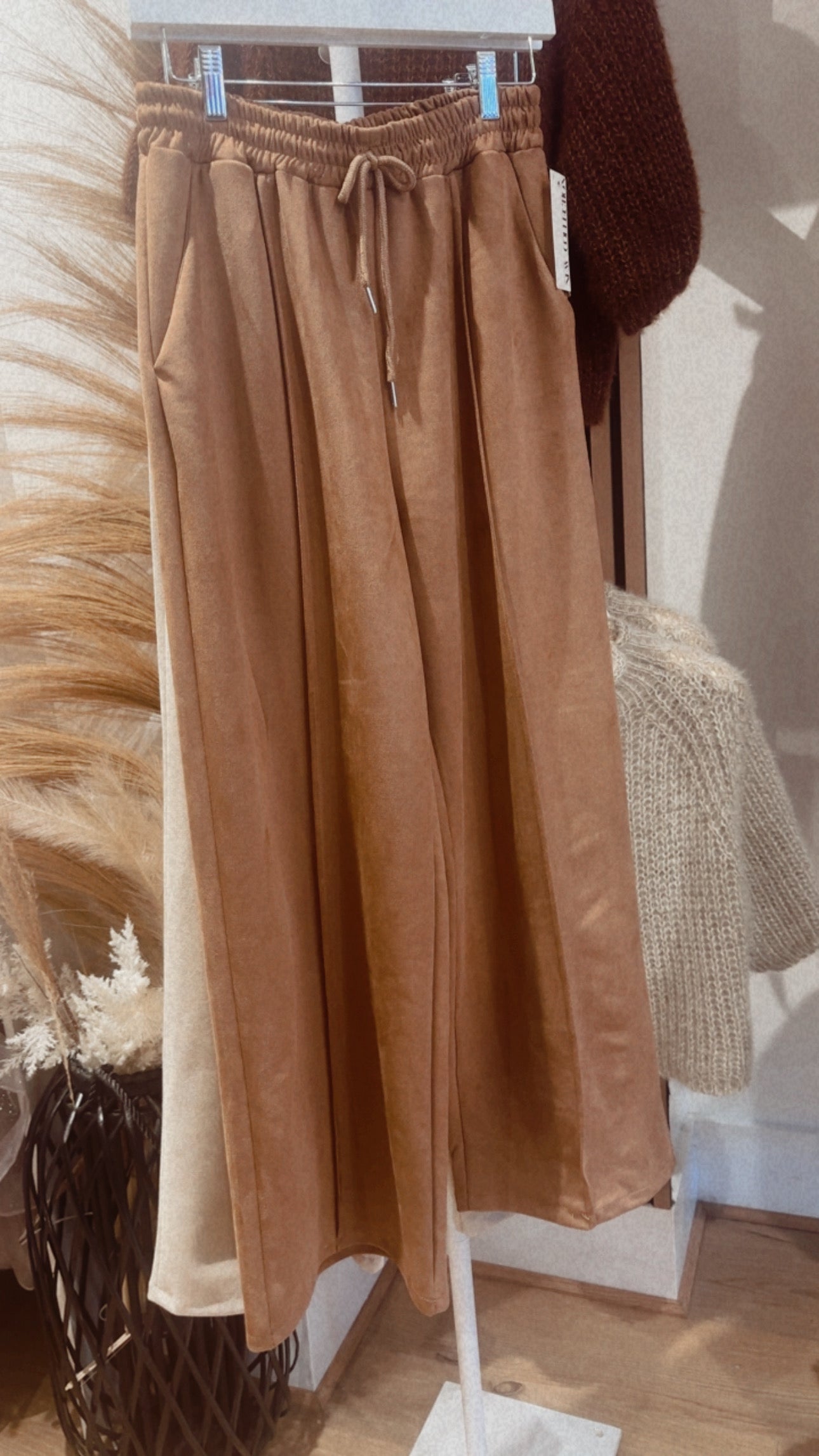 TAN SUEDETTE JOGGERS