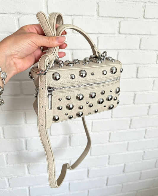 STUD BODY BAG - BEIGE